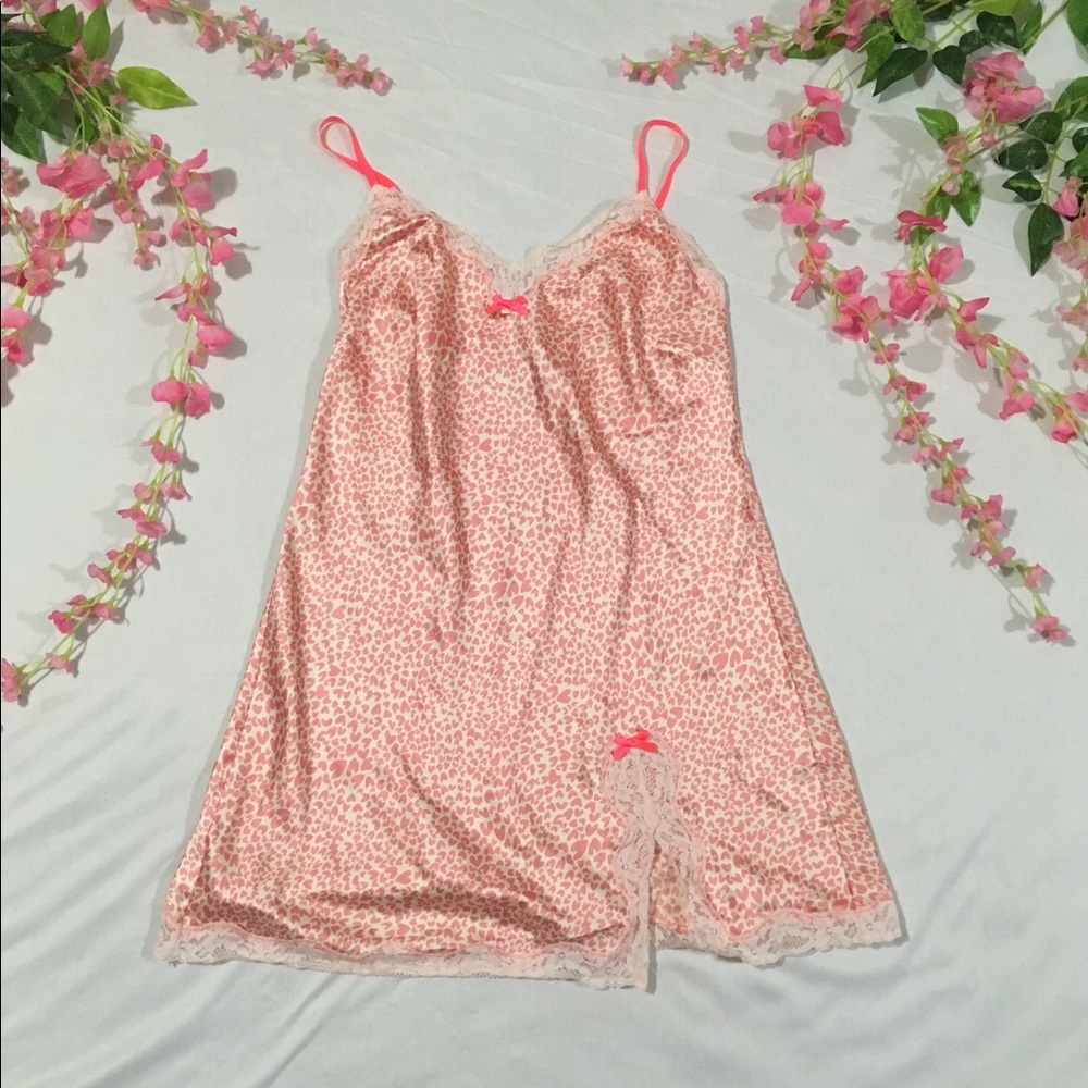 Victoria’s Secret Heart Print Slip